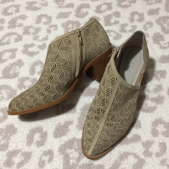 1. State Iddah Perforated Cutaway Bootie - Picture 2 of 8